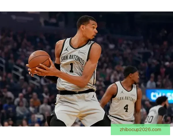 文班创历史纪录 火箭小将9三分成队史第三人